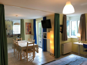  Cozy Studio With Private Kitchen  Кайзерслаутерн